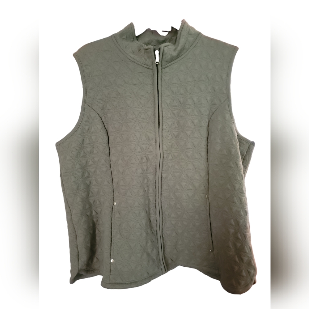 Kim Rogers Vest  P2P: 24"  L: 25"